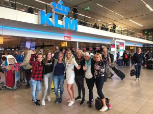 Vertrek 1e groep SEH Curaçao