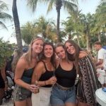 Vrijdagmiddag op Curaçao met collega’s na het werk in het ziekenhuis.