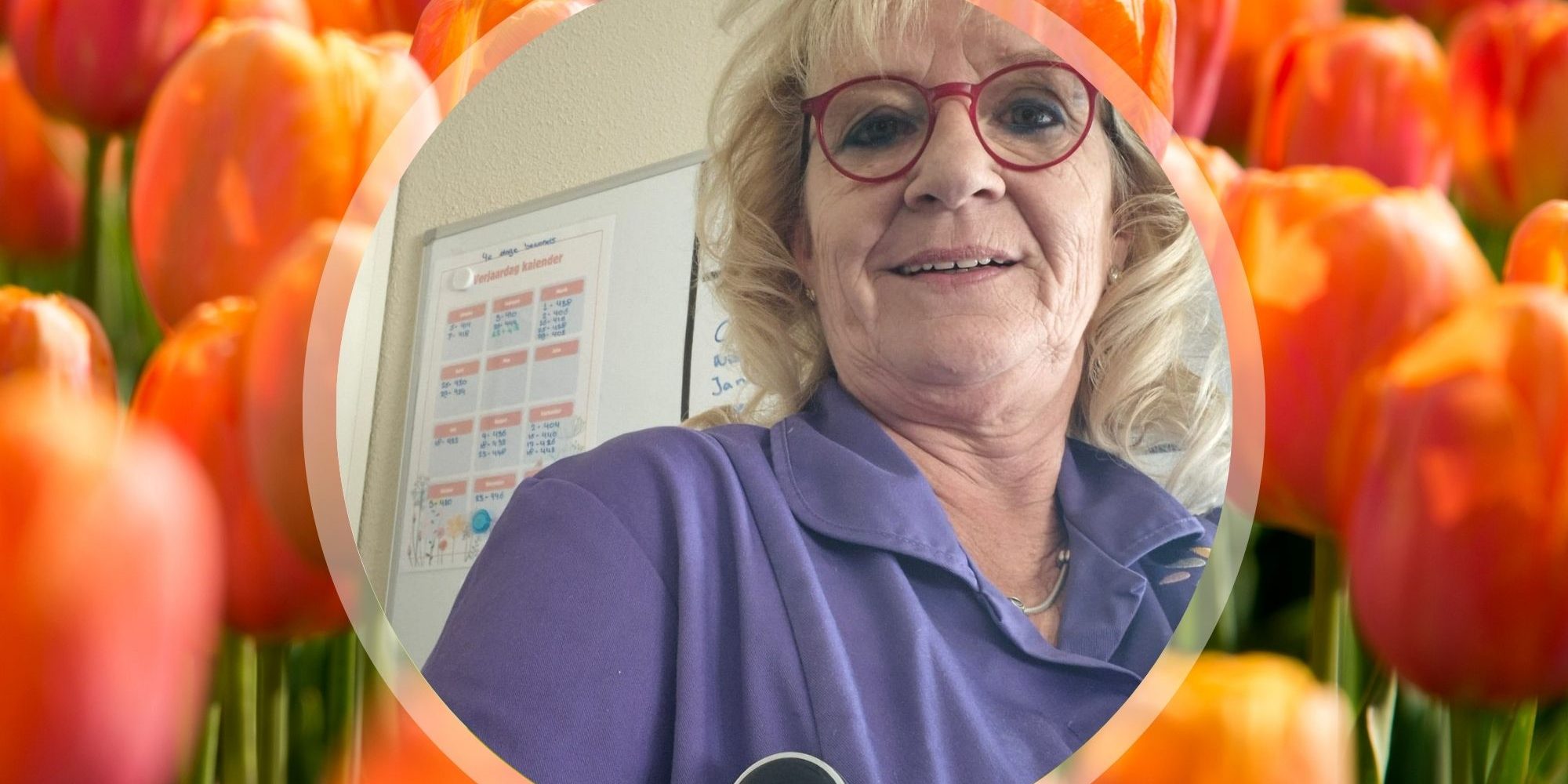 VIG'er Patty White in haar werkkleding tijdens haar dienst in de Vijverhof.